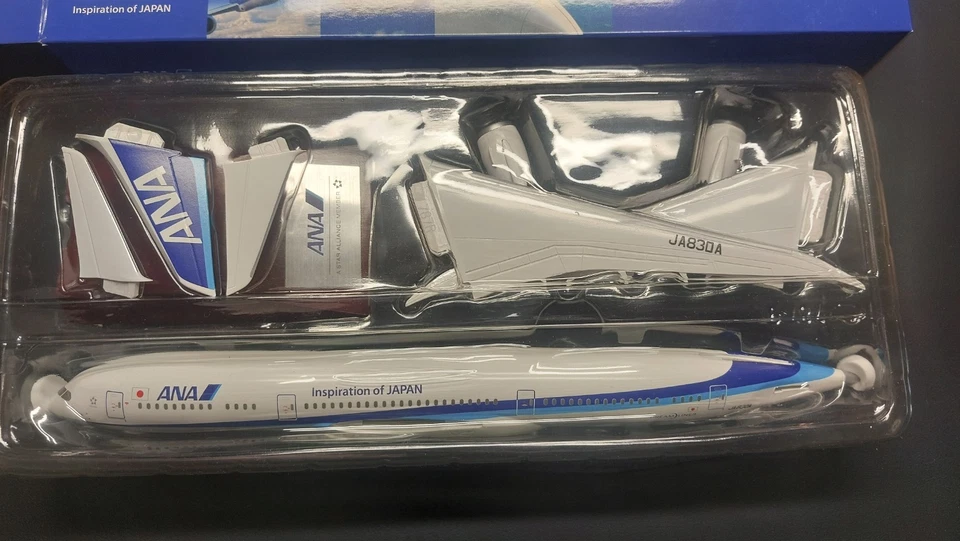 MODELS ANA AEREO BOEING 787-9  JA 830A scala 1:200 Inspitation OF JAPAN - Immagine 3 di 4