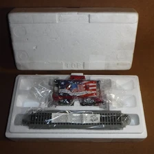 Bachmann Hawthorne Village Spirit of America USA Train Caboose  & 4x Track 78165