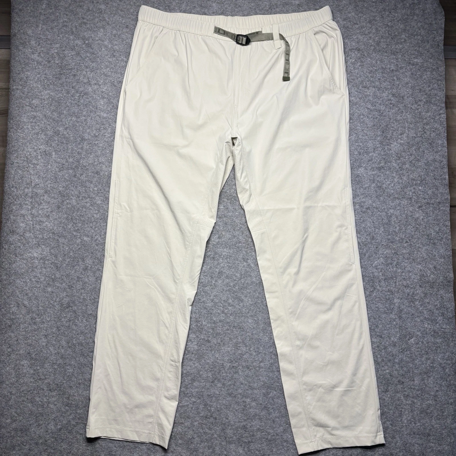 Huk Creekbed Pant Men’s XXL Inseam 32 Cream Adjustable Waist Breathable NWT