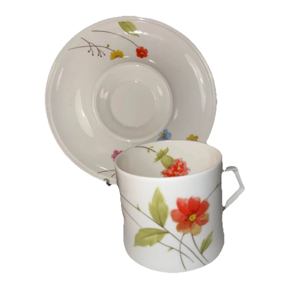Mikasa Just Flowers Demitasse/tazas de té y platillos juego de 6 piezas Bone China A4-182 Japón Foto 2 de 4