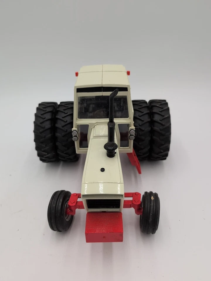 1/16 Ertl Farm Toy Case Agri King 1570 Tractor Dealer Edition - Image 2 of 4