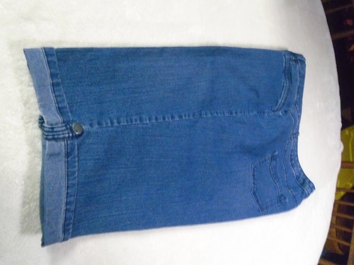 Gloria Vanderbilt Skimmer Denim (Medium Wash) Jean Capris Sz 24 - Picture 4 of 9