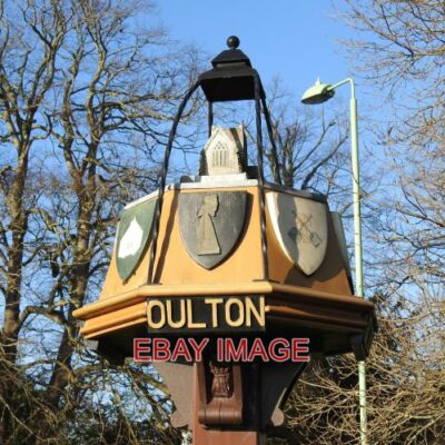 FOTO OULTON DORFSCHILD (2) IN DER OBEREN GESCHICHTE IST EIN MODELL VON ST MICHAEL C