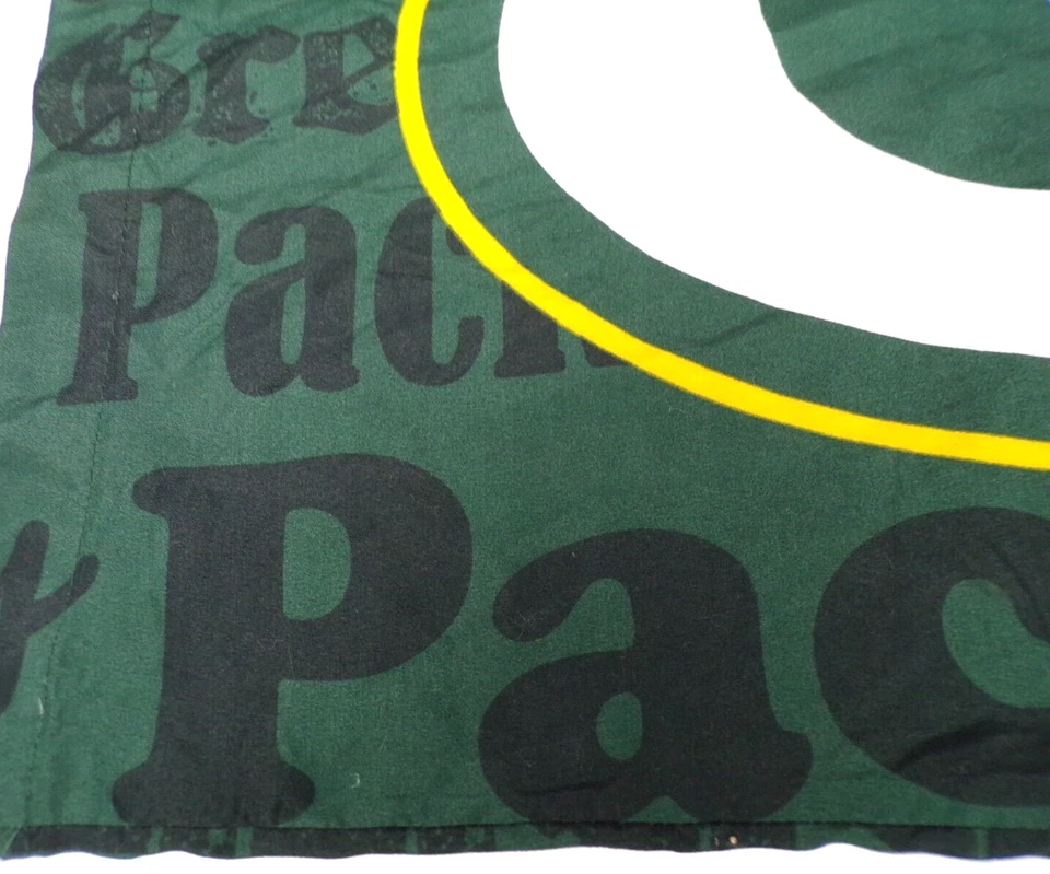 Funda de almohada estampada Northwest NFL Green Bay Packers 19 1/2 x 30 logotipos de fondo Foto 3 de 4