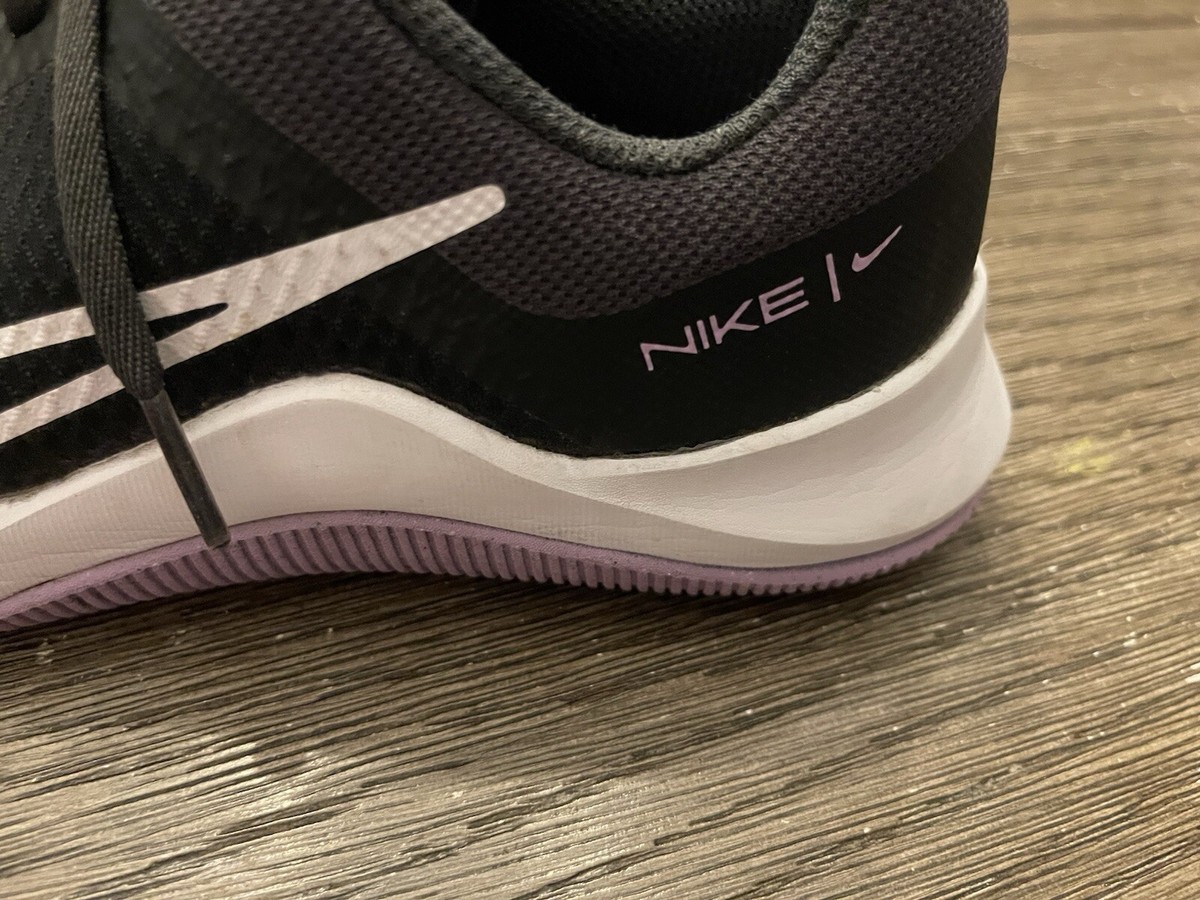 Nike MC Trainer 2 Women’s Size 7 Athletic Training Shoes BLK/WHT/VTC  DM0824-005 View 2