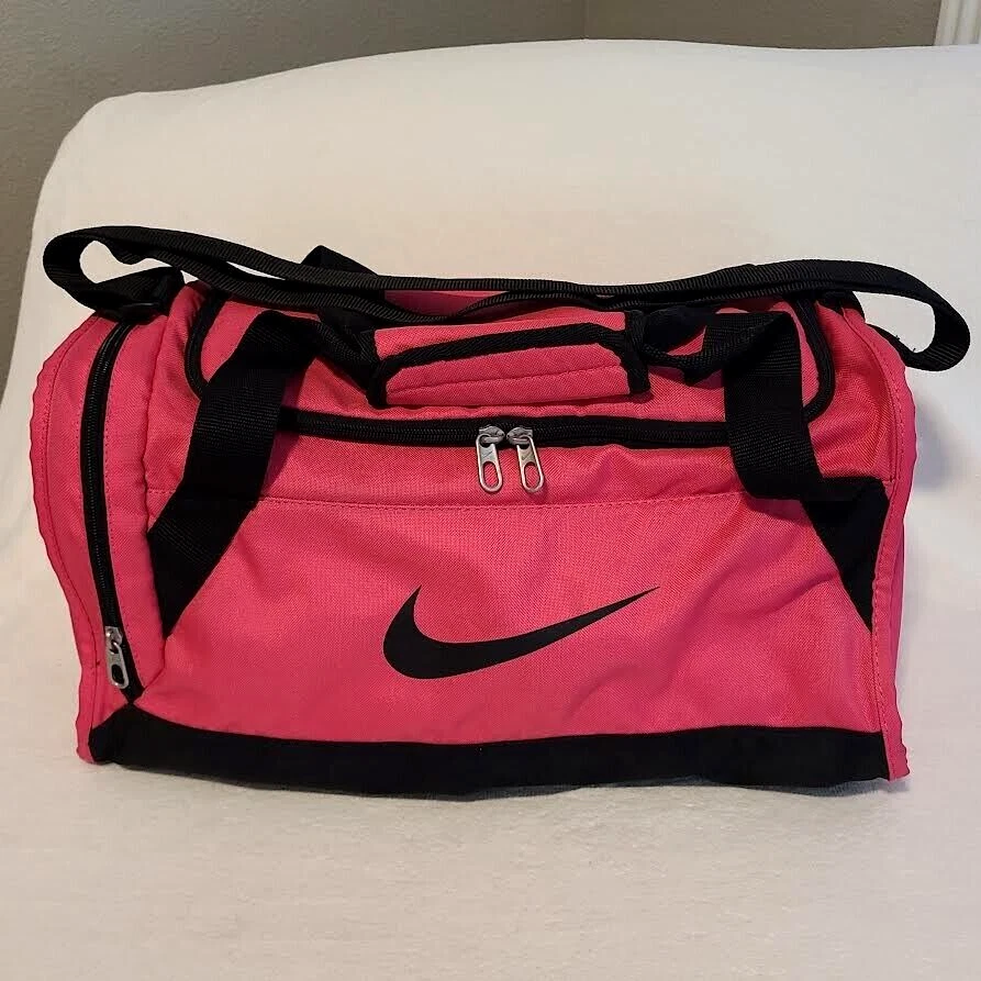 Update more than 172 nike pink duffle bag best esthdonghoadian