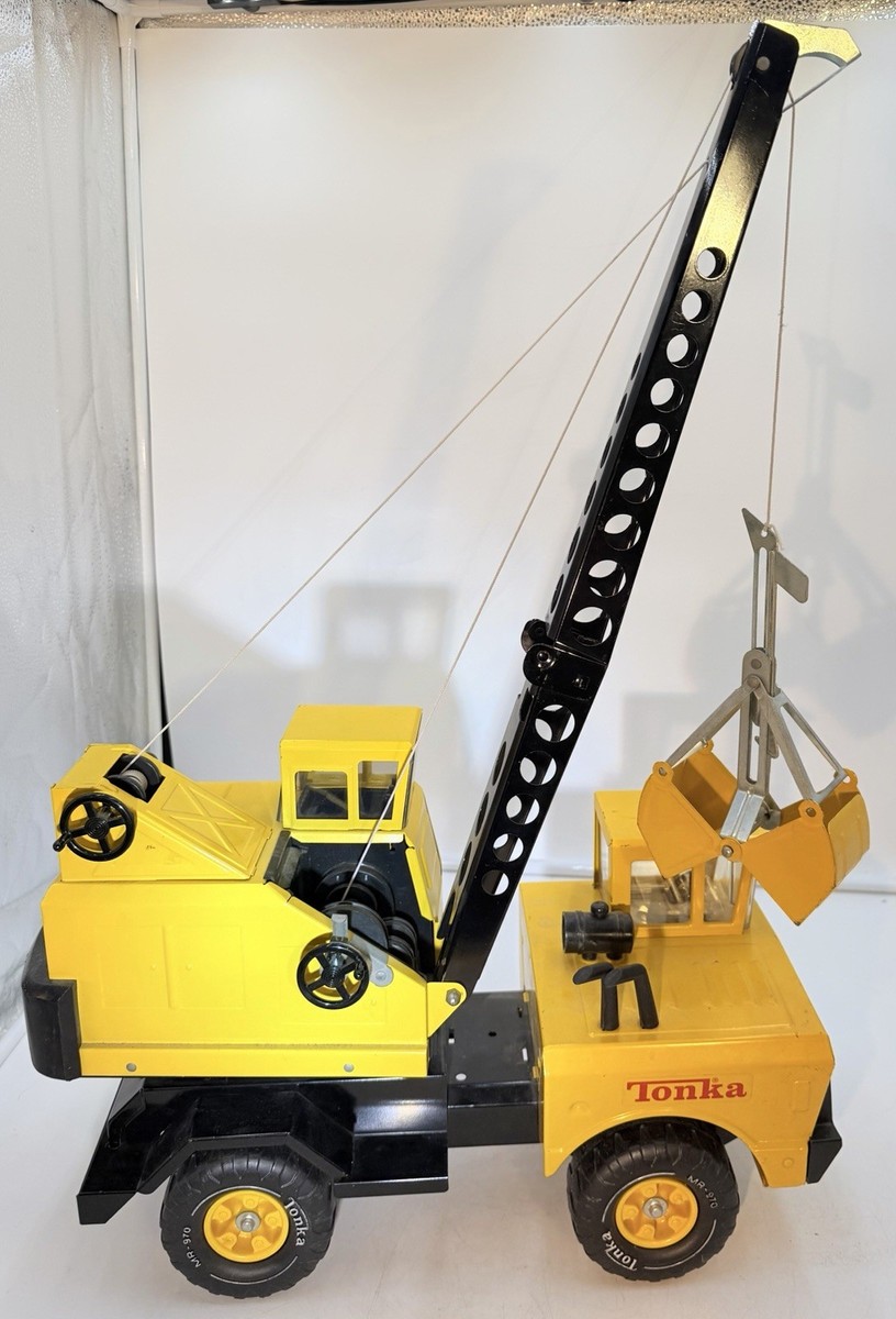 Vintage 1970's Mighty Tonka Mobile Crane Truck w/ Clam Bucket