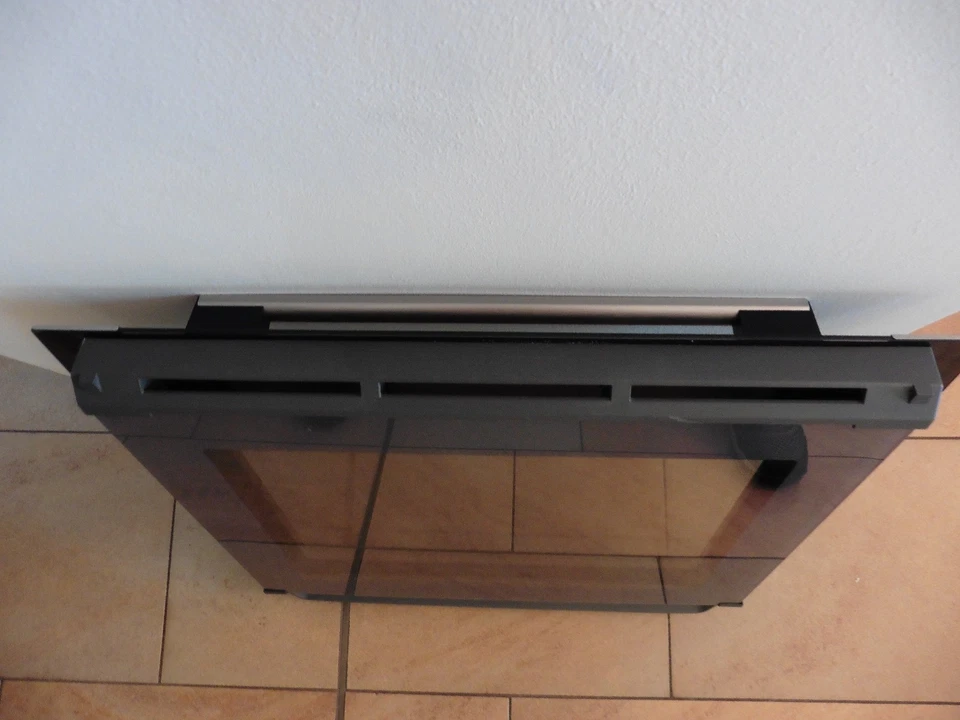 Bosch HBG317TS0 Serie 6 Einbau-Backofen 60 x 60 - Tür komplett Ersatzteil - Bild 3 von 4