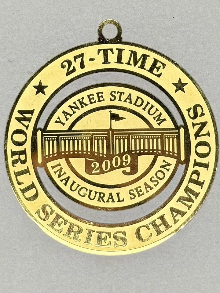 Adorno de la temporada inaugural del Yankee Stadium 2009 - 27 veces campeón de la Serie Mundial Foto 3 de 4