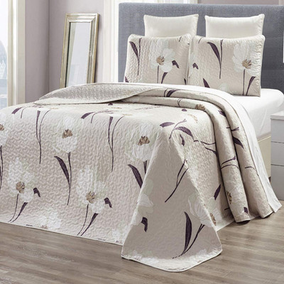 3-Piece Fine Printed Oversize 115 X 95 Quilt Set Reversible