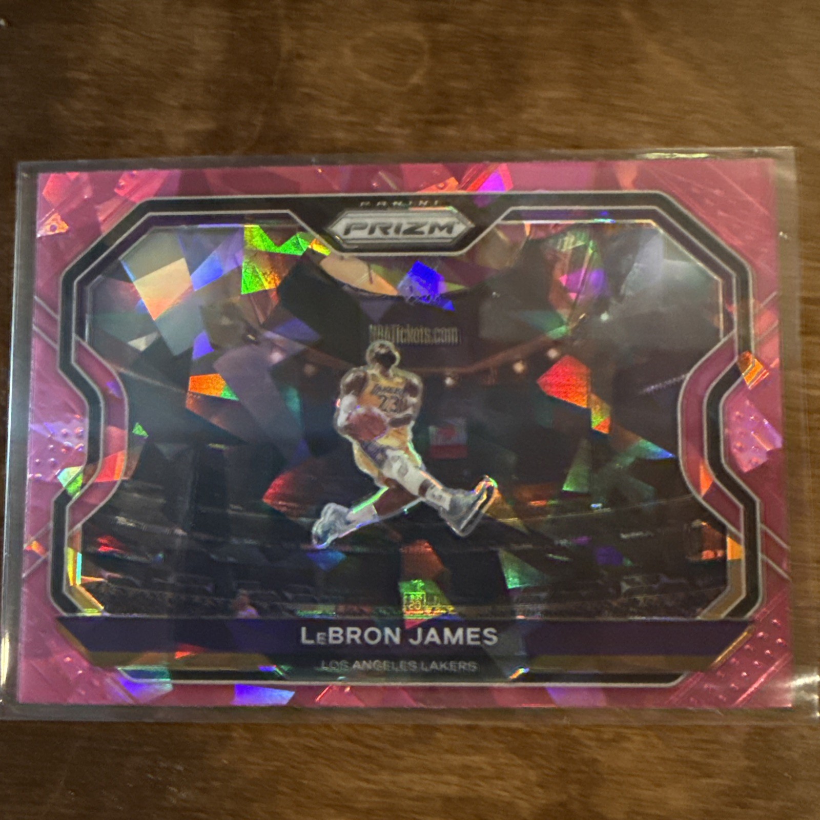 Lebron James 2020-21 Prizm Pink Cracked Ice Prizm Kobe Tribute Dunk
