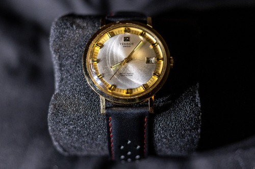 Vintage Tissot Seastar Automatic Gold Tone Date Watch - Caliber 784-1 - Running - Image 1