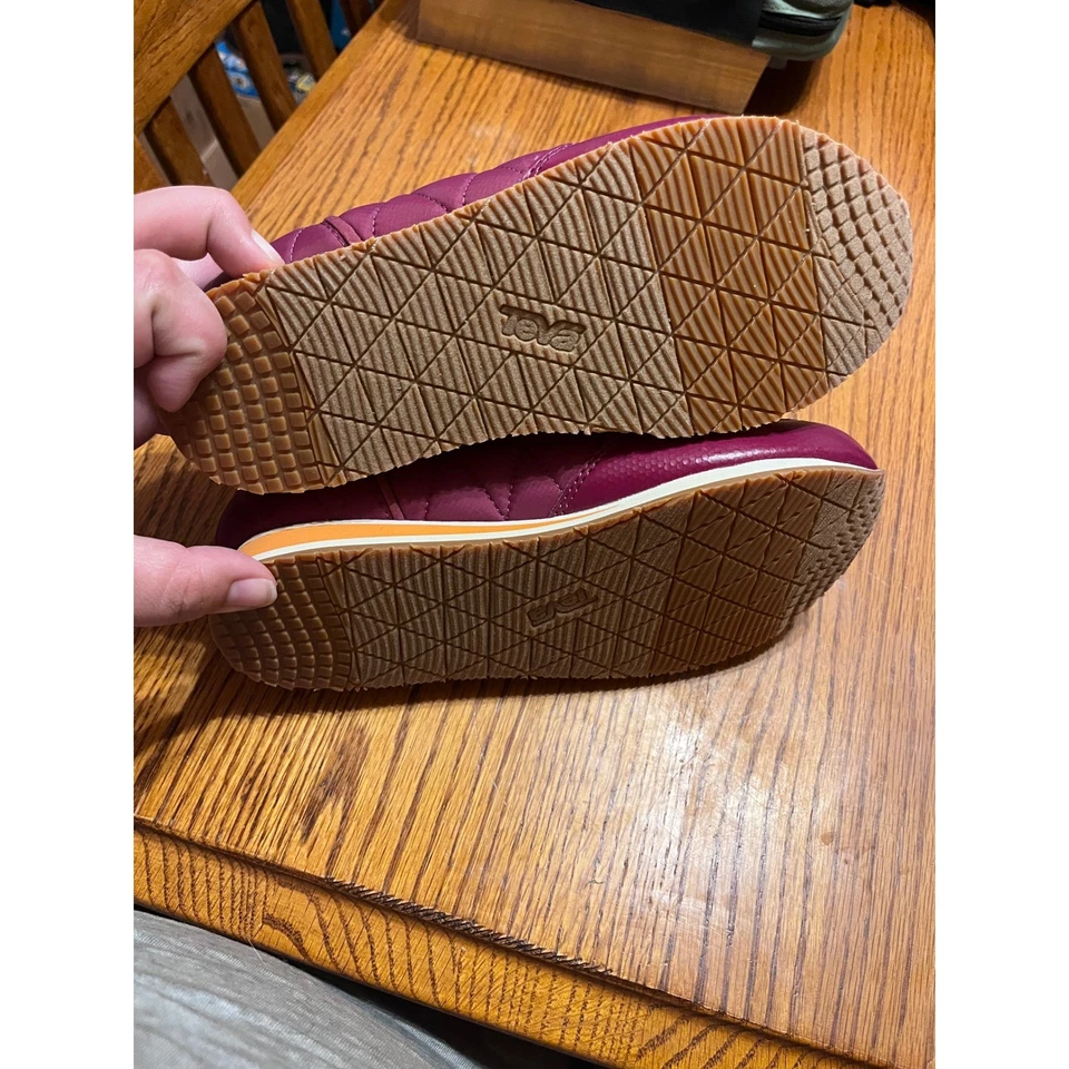 Teva ReEmber Quilted Bootie Purple/Orange Slip-On Camp Slipper Shoes Women's - Image 4 of 4