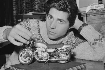 Jean Luc Lahaye with a model motorcycle his apartment Paris F 1982 Old Photo
