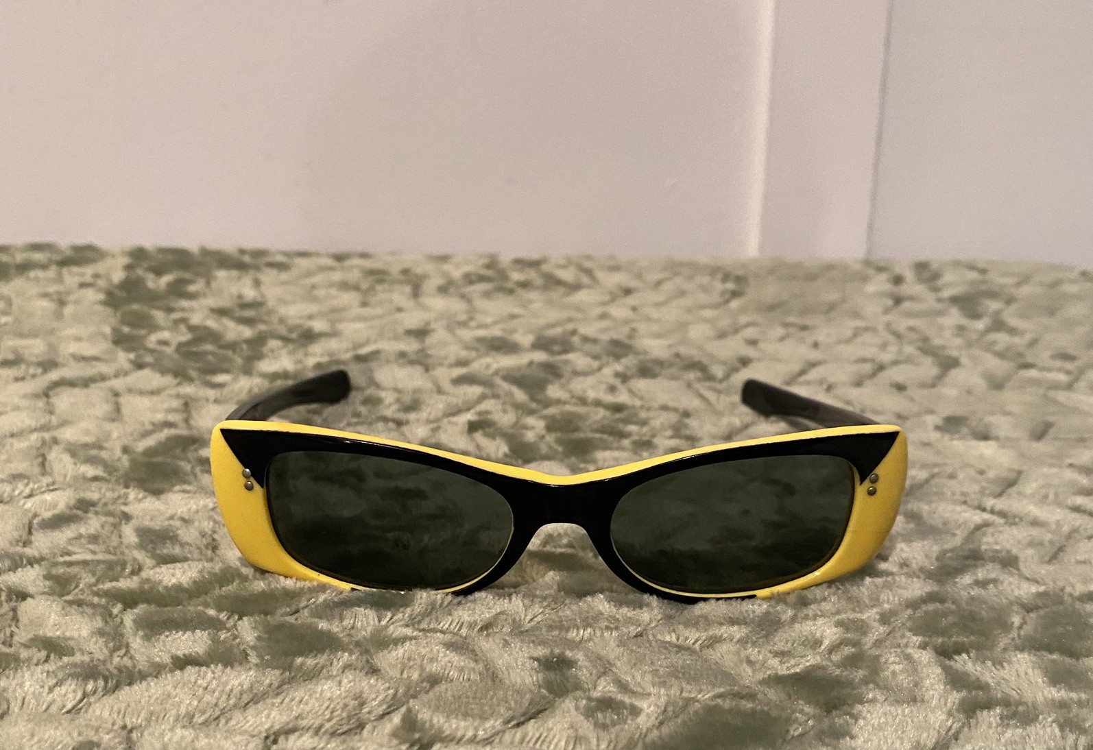 Modern Vintage Rectangular Sunglasses 2 Tone Yell… - image 1