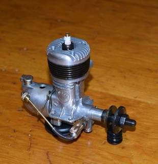 1946 Miniature Motors Bullet ignition model airplane engine .276 vintage tank CL