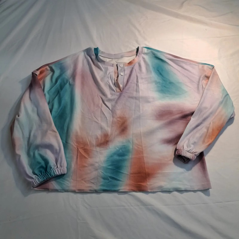 Women's Tie Dye Long Sleeve Henley Top Large 95 Polyester 5 Spandex