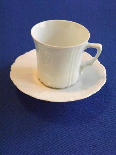Lovely TIRSCHENREUTH  BARONESS ALT 1838 White 6 DEMITASSE CUPS & SAUCERS Germany