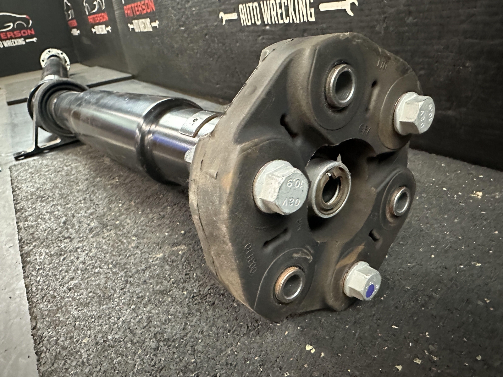 17-22 MASERATI QUATTROPORT 3.0 AT REAR DRIVE SHAFT W-WF:20" W-WR:31.75"