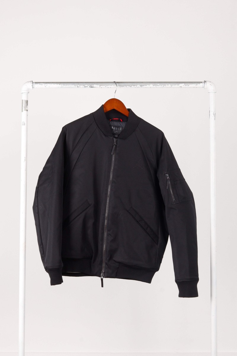 Nike Jordan Sportswear J-1 ボンバージャケット Nike Jordan Sportswear J-1 ボンバージャケット