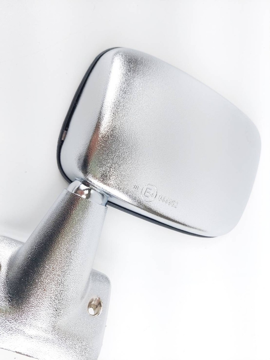 1983-1989 Toyota Pickup 4Runner RN55 Chrome Door Side Mirror Left
