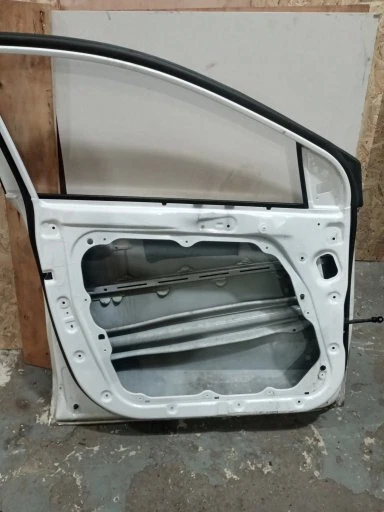 Kia Sportage S 5 Door Estate 2016-2018 DOOR BARE (FRONT PASSENGER SIDE) White - Image 4 of 4