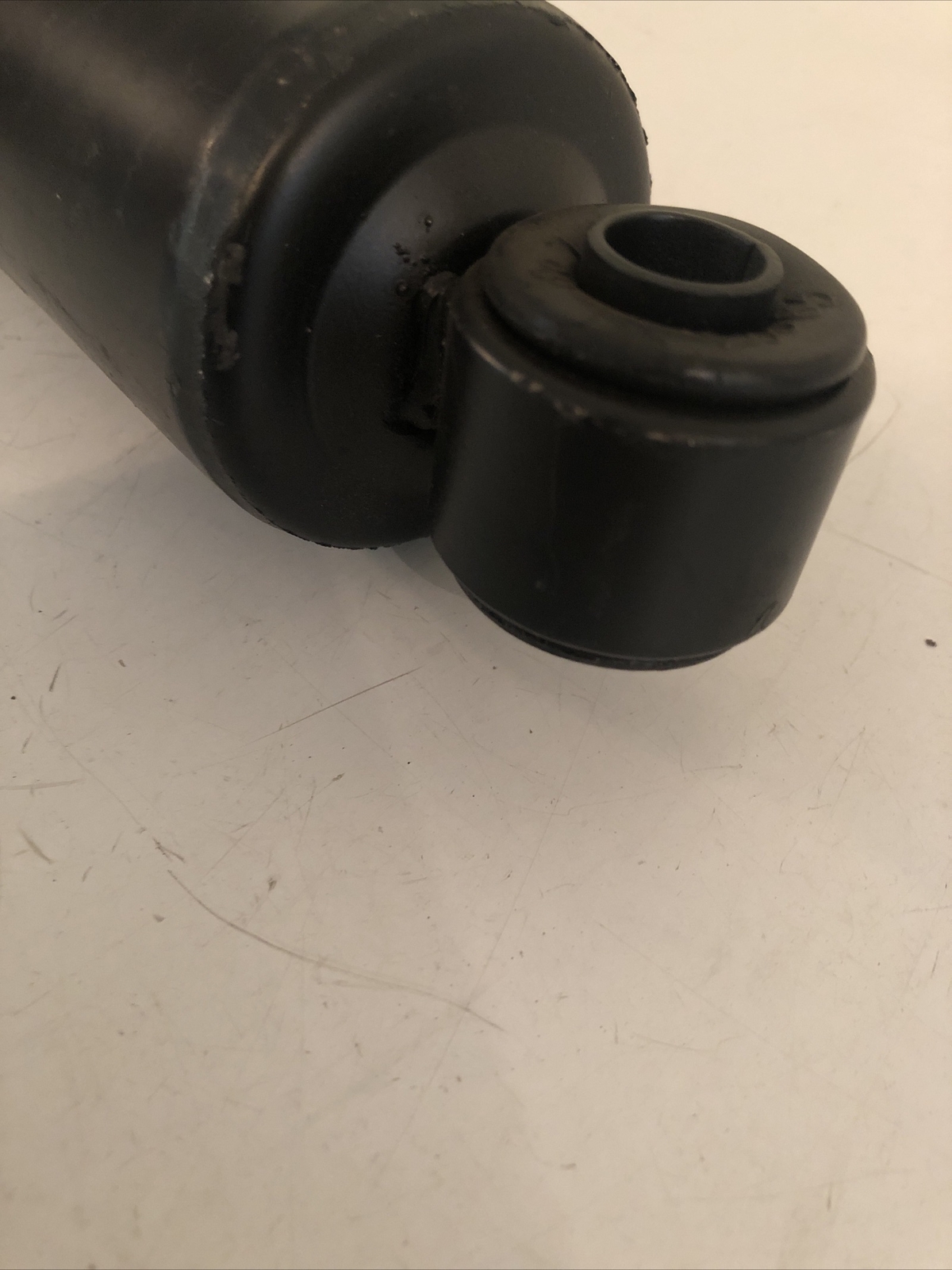 Genuine Mack 14QK2111P4 Shock Absorber NOS 25625008 for sale  