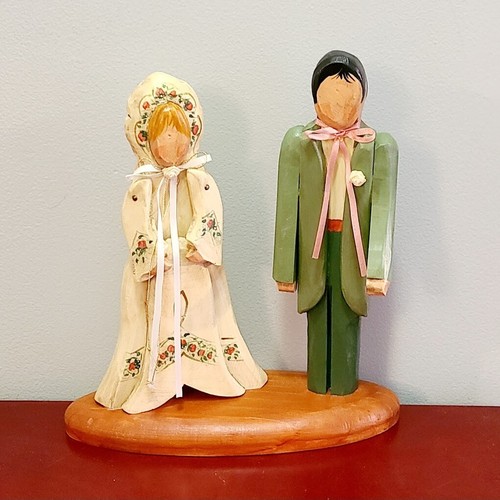 RARE! Folk Art Primitive Rustic Hand Crafted Wooden Traditional Bride and Groom