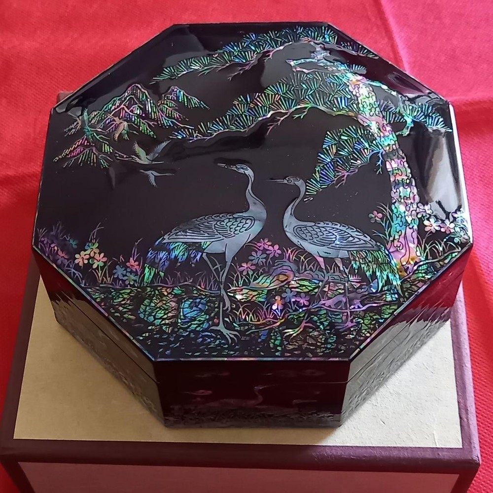 Jubako Bento Box Japanese Made in Korea octagonal motherofpearl work lacquer acc