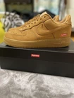 Baskets basses Supreme Nike Air Force 1 homme taille 8,5 daim   Occasion