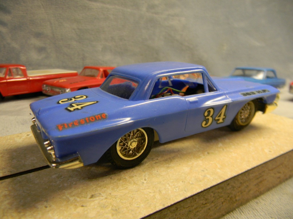 1/32 SCALE VINTAGE ORIGINAL ELDON 1962 PLYMOUTH 2 DR FURY BLUE SLOTCAR-NICE