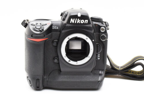 *N Mint / 49446 Shots* Nikon D D2X Digital Camera & Strap, Battery Charger set - Picture 15 of 24