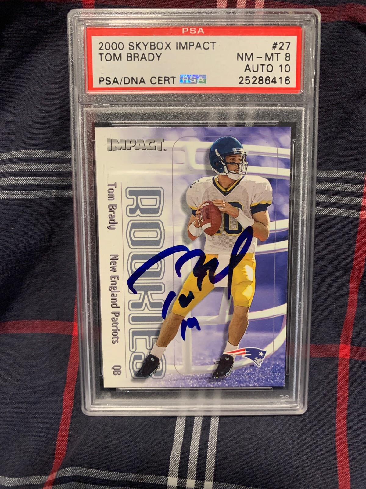 2000 Skybox Impact Tom Brady ROOKIE RC PSA/DNA 10 AUTO #27 PSA 8/ 10 Auto