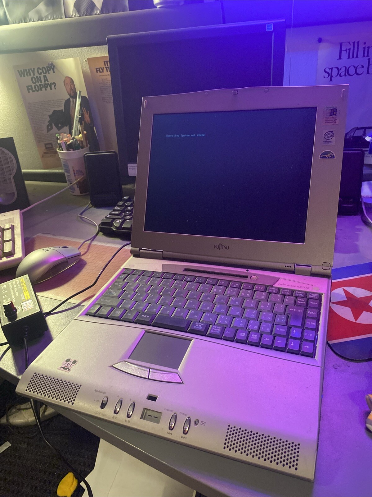 Vintage Japanese Laptop Fujitsu FMV-BibloNE/33E