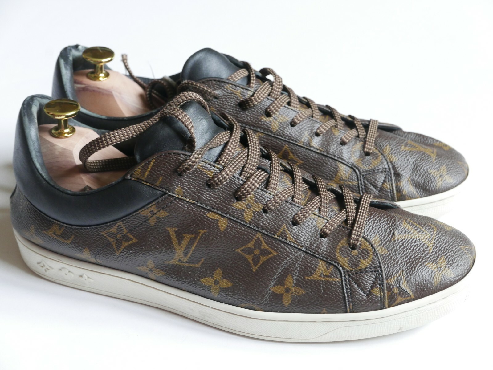 Louis Vuitton Sneakers Brown Canvas 