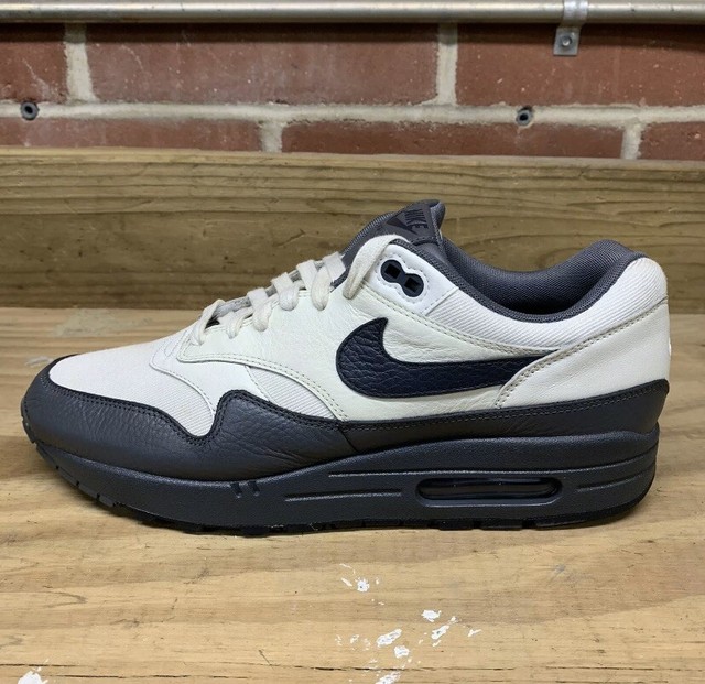 nike air max 1 premium mini swoosh