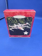 Hallmark Keepsake Ornament X-Wing Starfighter Star Wars New in Box. 01