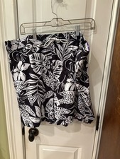 NWT Swim Trunk Brand Member s Mark Resort Swim Trunk SKU TR126 Black And White