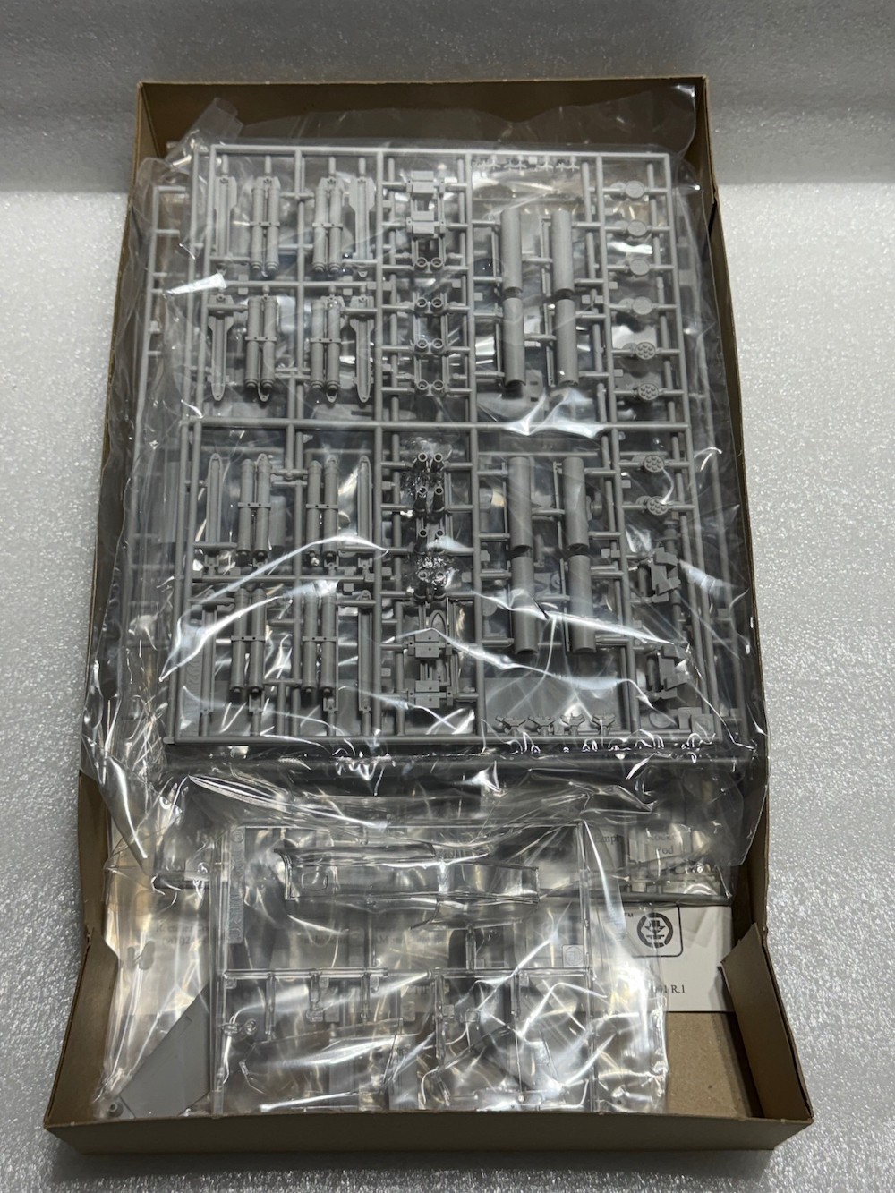 MRC BELL AH-1W SUPER COBRA HELICOPTER 1:35 PLASTIC MODEL KIT #BA100 ~VINTAGE~