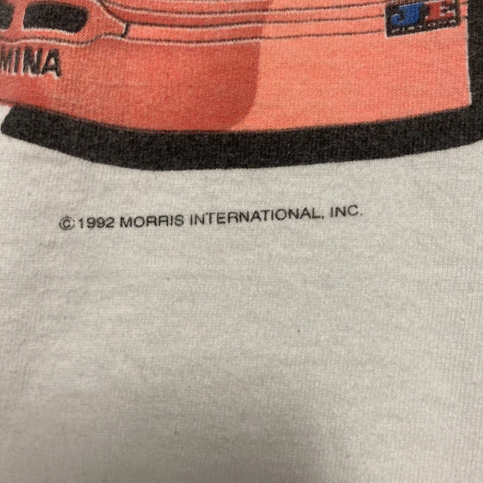 Camisa Blanca Diseño Darrell Waltrip Morris De Colección "Piensa Rápido" #17 Talla XL 1992 Foto 3 de 4