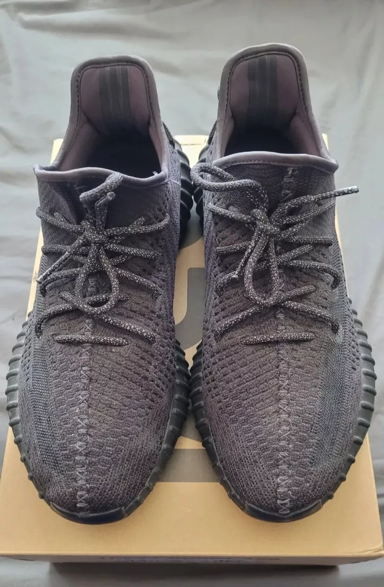 Yeezy boost 350 v2 black size 12 2025