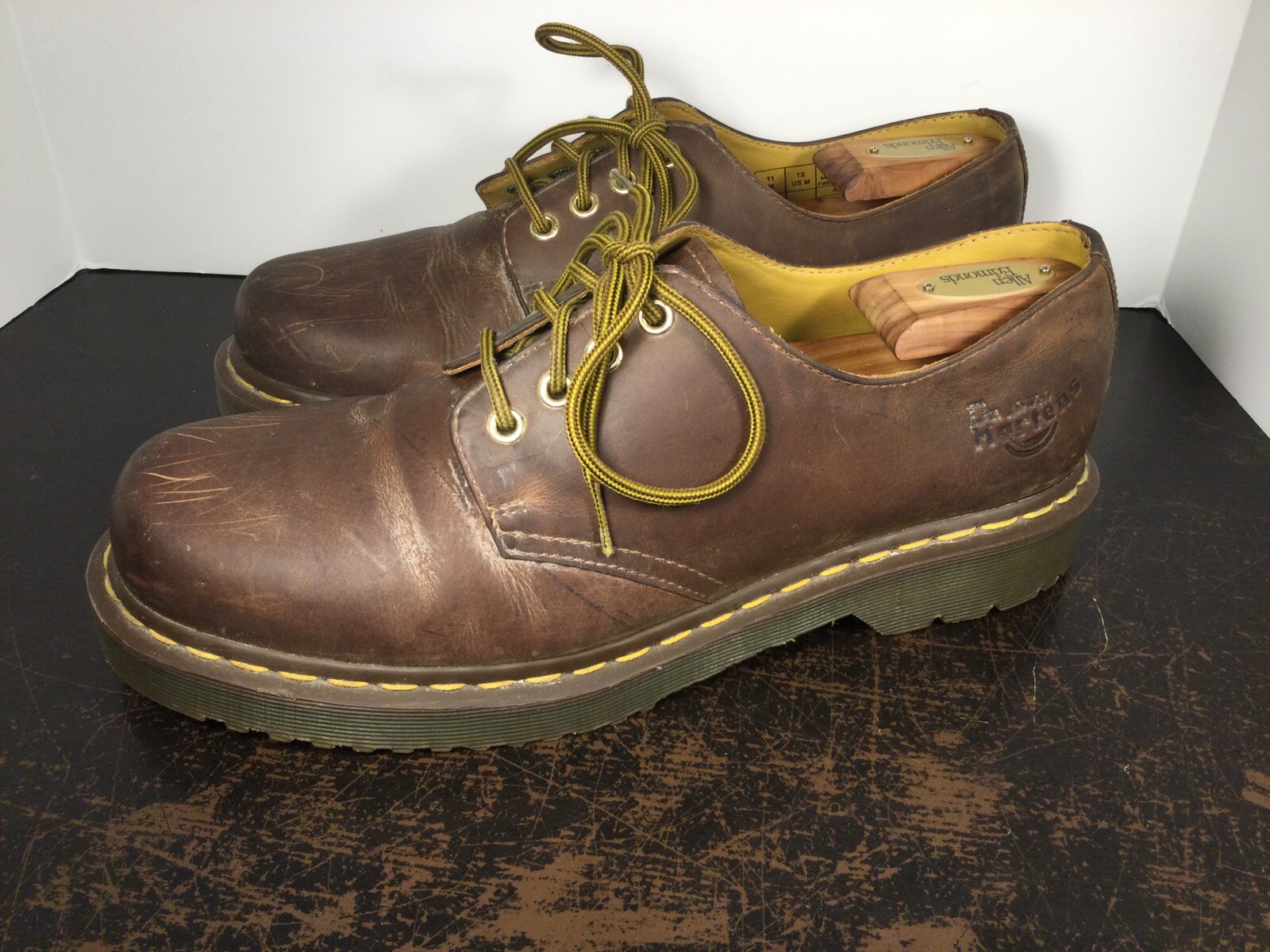 SAOLA Scarpe Oxford da lavoro Dr Martens in pelle marrone 4 occhielli Air Wair da uomo taglia 12 (10100)