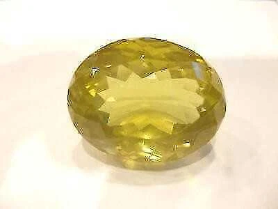 Gioielli e gemme di quarzo citrino