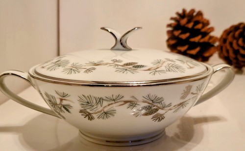 PINETTA China By Noritake ~CREAMER & SUGAR BOWL SET Pinecones~ Minty - Picture 6 of 16