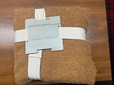 Goodness & Grave Sherpa Pluszowa narzuta Koc Brązowy 50''x60" Fabrycznie nowy z metką!