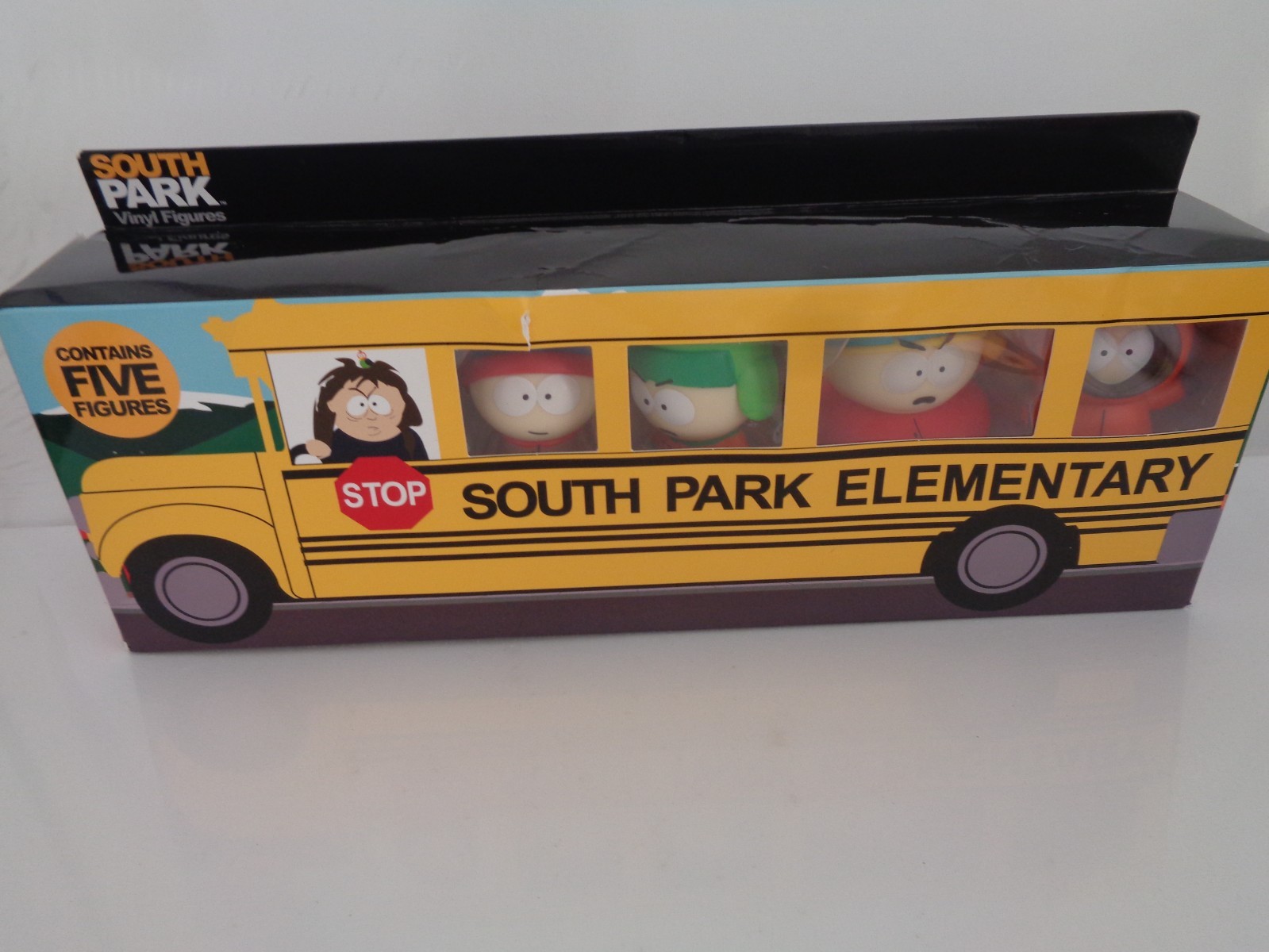 South Park Elementary x5 Collectible Vinyl Figures in School Bus Box