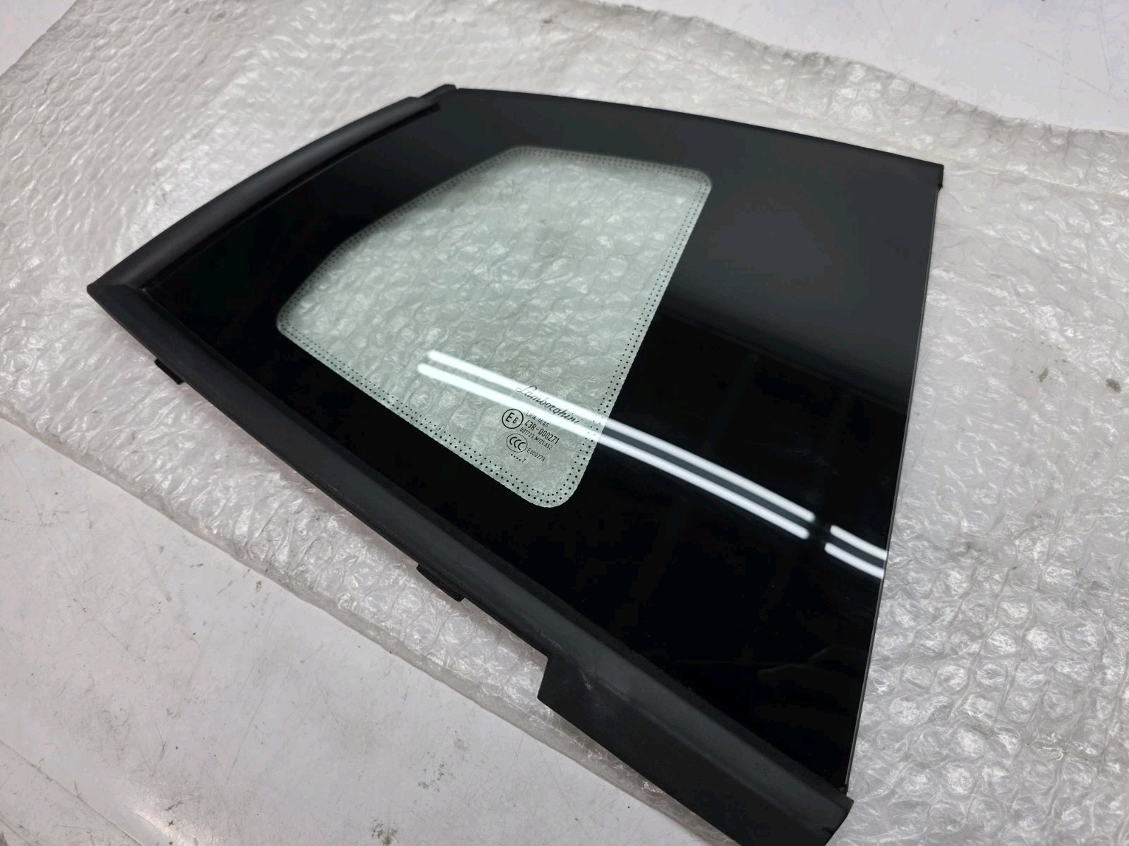 LAMBORGHINI AVENTADOR LP700 750 LP740 REAR RIGHT SIDE QUARTER GLASS WINDOW OEM