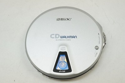 SONY CD WALKMAN ポータブルCDプレーヤーD-E01 SONY D-E01 Walkman Portable CD Player Commemorative model unused