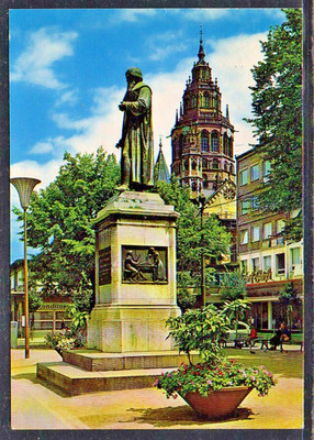 L012# Postcard Gutenberg monument and cathedral, 65 Mainz from 03.09.1977