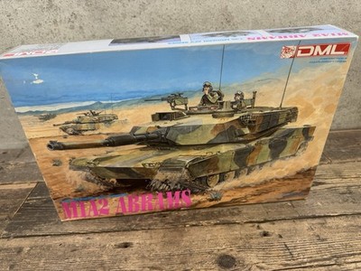 DML Vintage M1A2 Abrams Tank Model Kit 1:35 